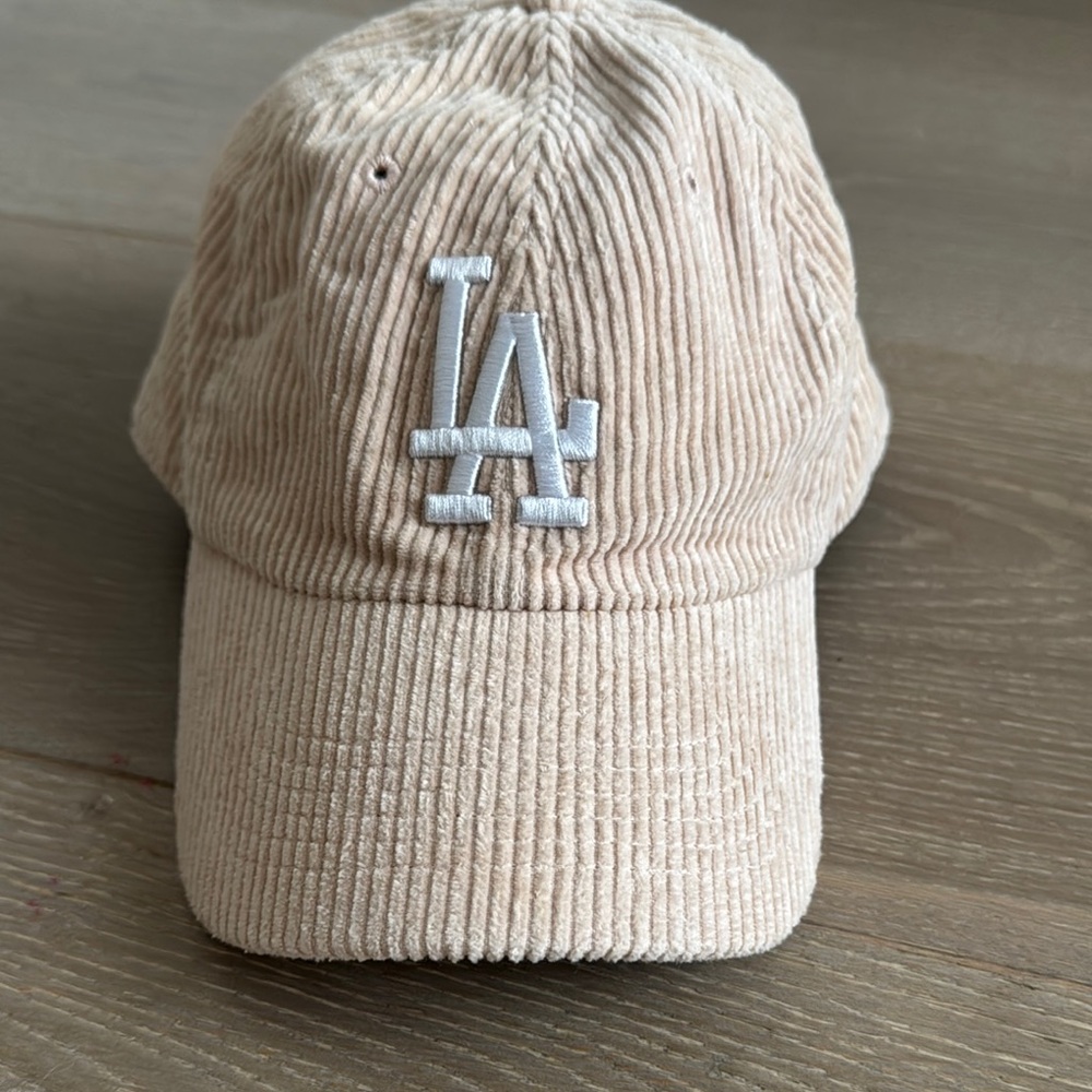 47 Dodgers Cap Beige Corduroy Cap with LA Logo